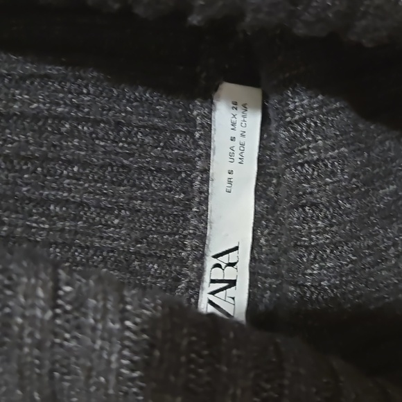 ZARA sweater - Picture 2 of 5